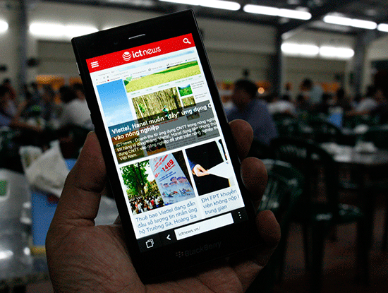 blackberry 10, blackberry z3 giá bao nhiêu, blackberry z10 giảm giá