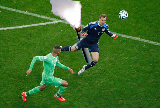 11-Duc-Algeria-2-1-Manuel-Neuer-thi-dau-nhu-hau-ve.jpg