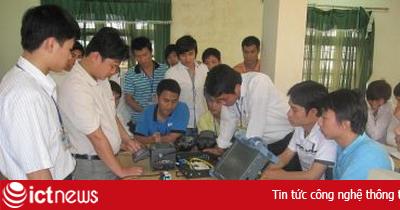 Chuyển Trường trung học BCVT và CNTT Miền núi về cho Thái Nguyên