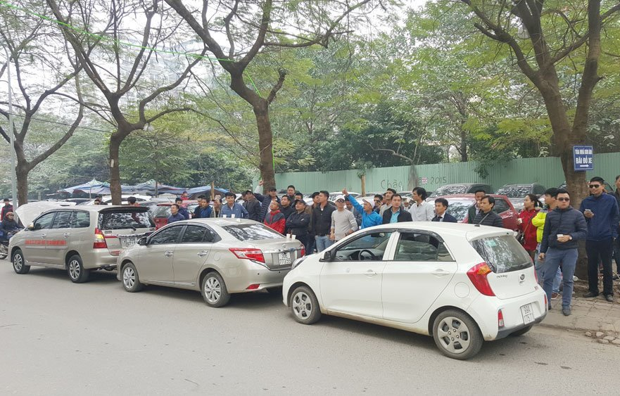 Bộ Giao thông Vận tải vào cuộc giám sát vụ Grab mua Uber, đảm bảo quyền lợi cho người dân - ảnh 1