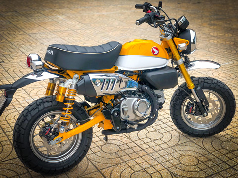 'Xe khi' Honda Monkey voi goi trang bi hang hieu gan 100 trieu hinh anh 14