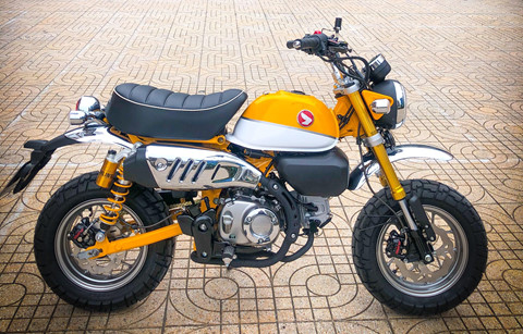 'Xe khi' Honda Monkey voi goi trang bi hang hieu gan 100 trieu hinh anh 2