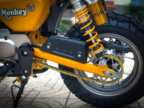 'Xe khi' Honda Monkey voi goi trang bi hang hieu gan 100 trieu hinh anh 13