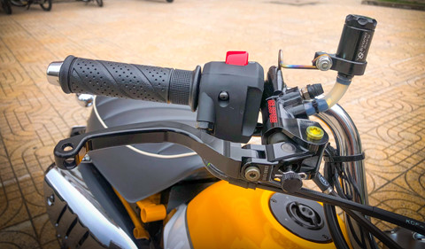 'Xe khi' Honda Monkey voi goi trang bi hang hieu gan 100 trieu hinh anh 6