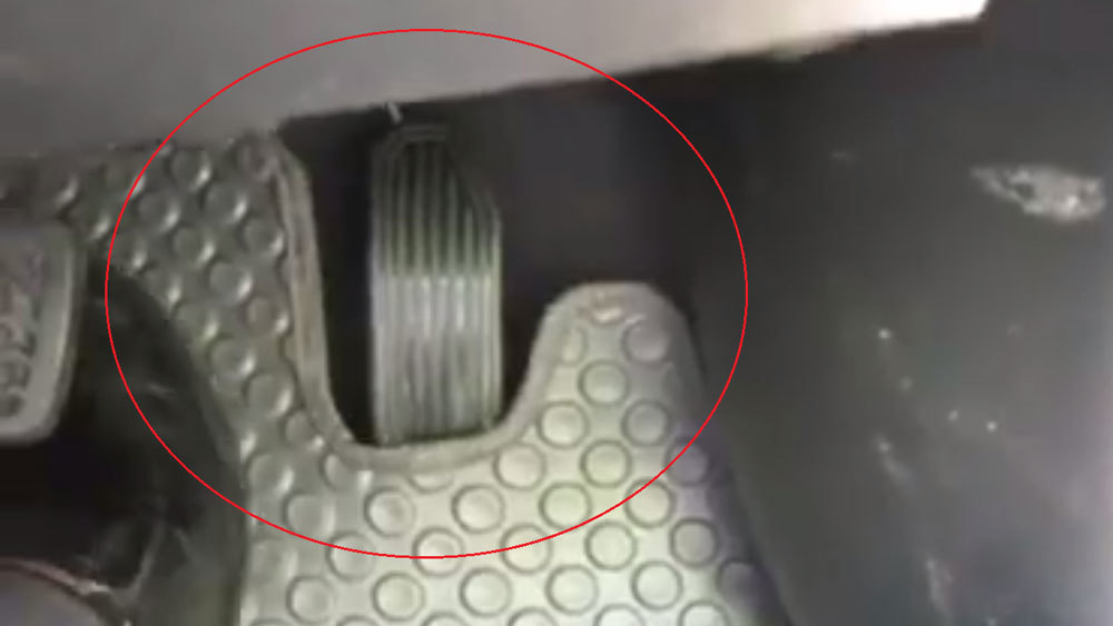 Những mối nguy hiểm tiềm ẩn trên ô tô ít ai ngờ đến