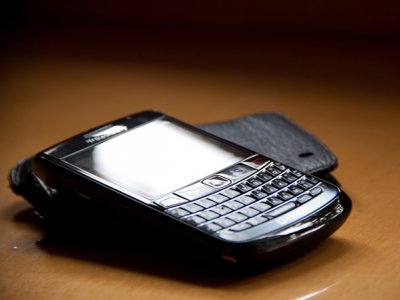 businessweek-the-iphone-will-never-be-a-threat-to-the-blackberry.jpg