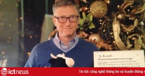 Bill Gates bất ngờ trở thành ông già Noel