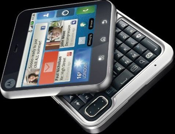 Motorola Flipout: Điện thoại vuông chạy Android 2.1