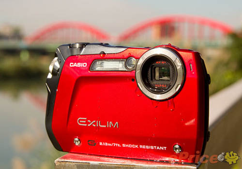 Siêu máy ảnh Casio EX