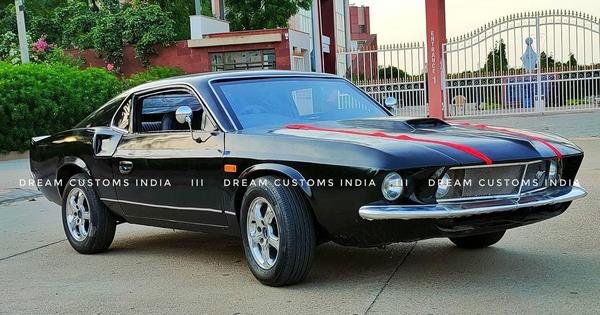 Chế Hyundai Accent thành Ford Mustang cổ