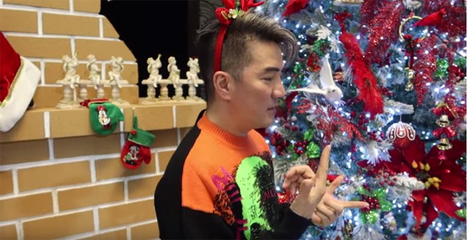 Choáng ngợp sắc màu Noel trong biệt thự 60 tỷ của Đàm Vĩnh Hưng