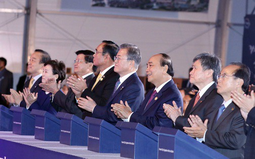 Nghe VietNamNet: Thủ tướng Nguyễn Xuân Phúc dự lễ động thổ xây dựng thành phố thông minh Hàn Quốc