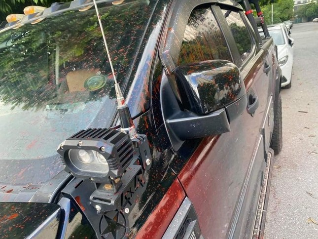 Hà Nội: Hơn chục ô tô bị tạt sơn ở khu đô thị Trung Văn ảnh 1