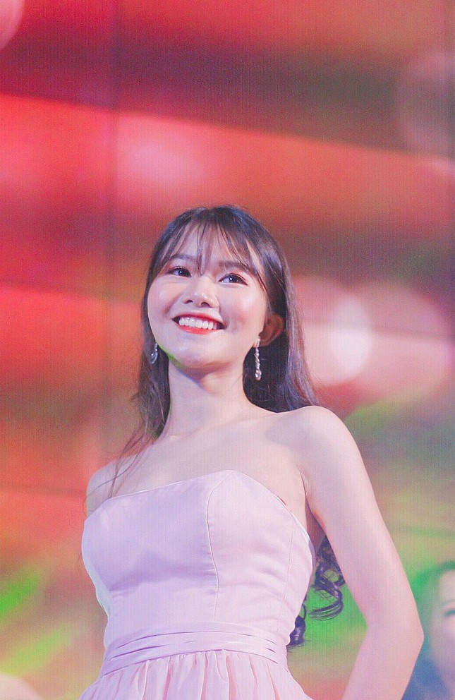 Quỳnh Trang – Cô gái nhỏ với ý chí “to” của Học viện Tài chính ảnh 2