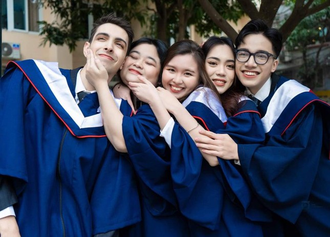 Rufino Aybar: Chân dung 'học bá' của khoa Luật Học viện Ngoại giao ảnh 7