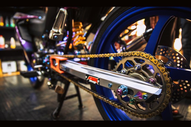 Honda Winner gắn loạt đồ chơi hàng hiệu của biker Đà Nẵng ảnh 14