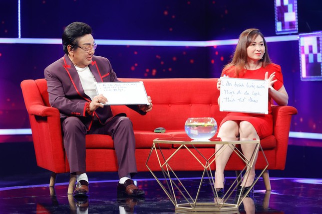 Nghệ sĩ Phú Quý trải lòng về tổ ấm cùng vợ kém 22 tuổi ảnh 2