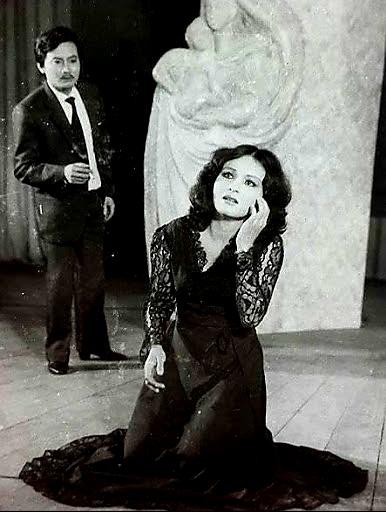 Hoàng Cúc âm thầm viết văn, làm thơ ảnh 1