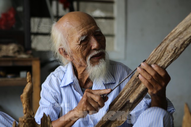 Về thủ phủ lắm tỷ phú phất lên nhờ trầm hương ảnh 1