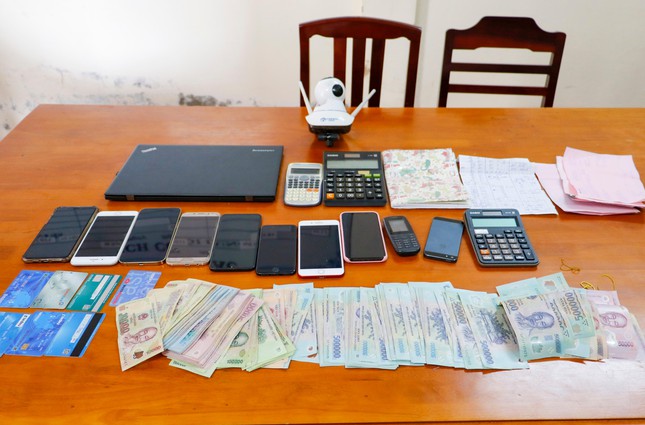 Cần Thơ triệt phá đường dây đánh bạc giao dịch hàng trăm tỷ đồng ảnh 2