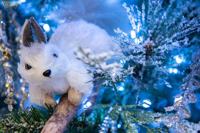 Choáng ngợp sắc màu Noel trong biệt thự 60 tỷ của Đàm Vĩnh Hưng - ảnh 13