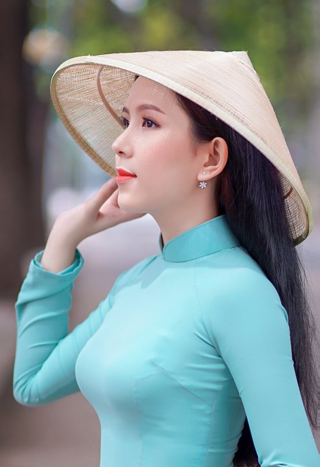 Nhan sắc trong veo của nữ sinh Học viện Hàng không dự thi Hoa hậu Việt Nam 2020 - ảnh 1