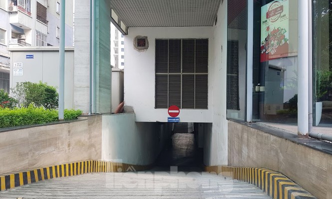 Cận cảnh khu đất công làm bãi xe 'biến hình' thành cao ốc ở Hà Nội - ảnh 10