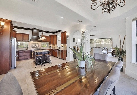 Biệt thự ven biển ở Mỹ của Hồng Ngọc được ông xã tặng có gì đặc biệt? - ảnh 4