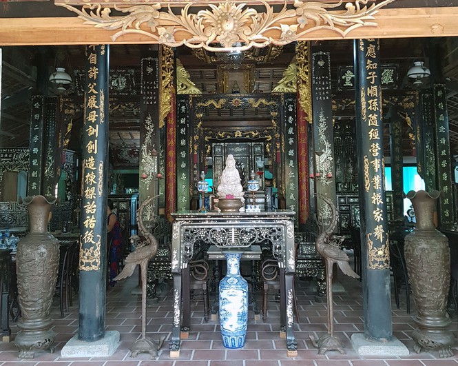 Chiêm ngưỡng chiếc giường cổ có giá bạc tỷ ở Đồng Tháp - ảnh 13