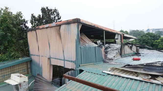 Nơm nớp lo sợ với 'chuồng cọp, lồng chim' giăng khắp Thủ đô - ảnh 2