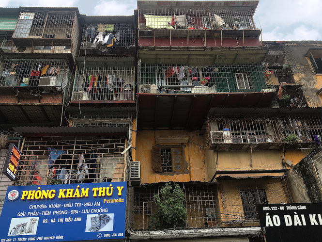 Nơm nớp lo sợ với 'chuồng cọp, lồng chim' giăng khắp Thủ đô - ảnh 7