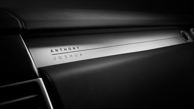 Nhà vô địch quyền anh Anthony Joshua sở hữu phiên bản “độc nhất vô nhị”Range Rover SVAutobiography - ảnh 3