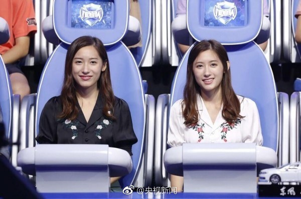 Cặp chị em sinh đôi tốt nghiệp Harvard làm MC truyền hình - ảnh 10