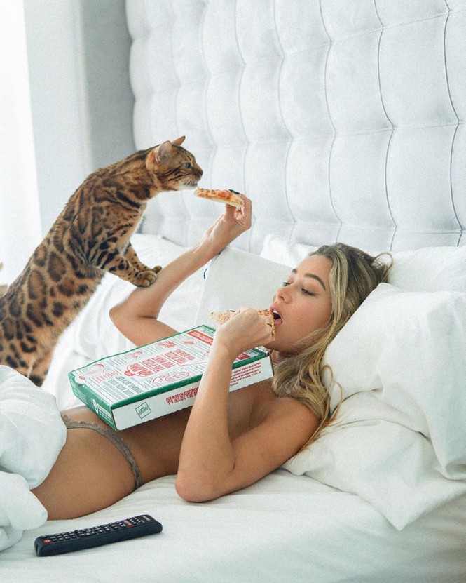 Bộ ảnh táo bạo ở nhà mùa dịch của Cindy Prado hút mắt fan - ảnh 6