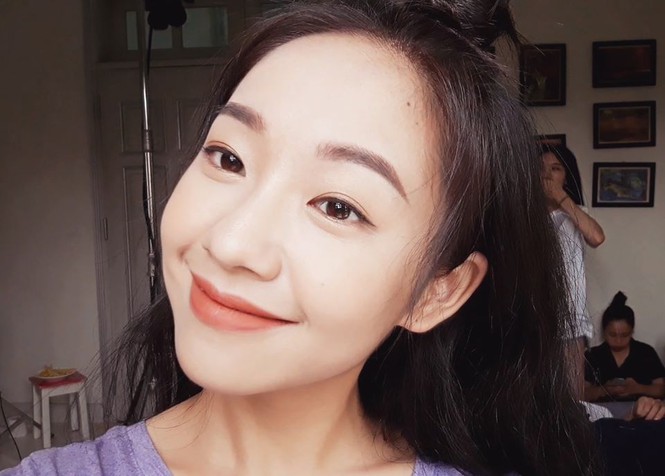 Nhan sắc nền nã trong veo của cô gái đóng thứ phi trong MV Hòa Minzy - ảnh 7