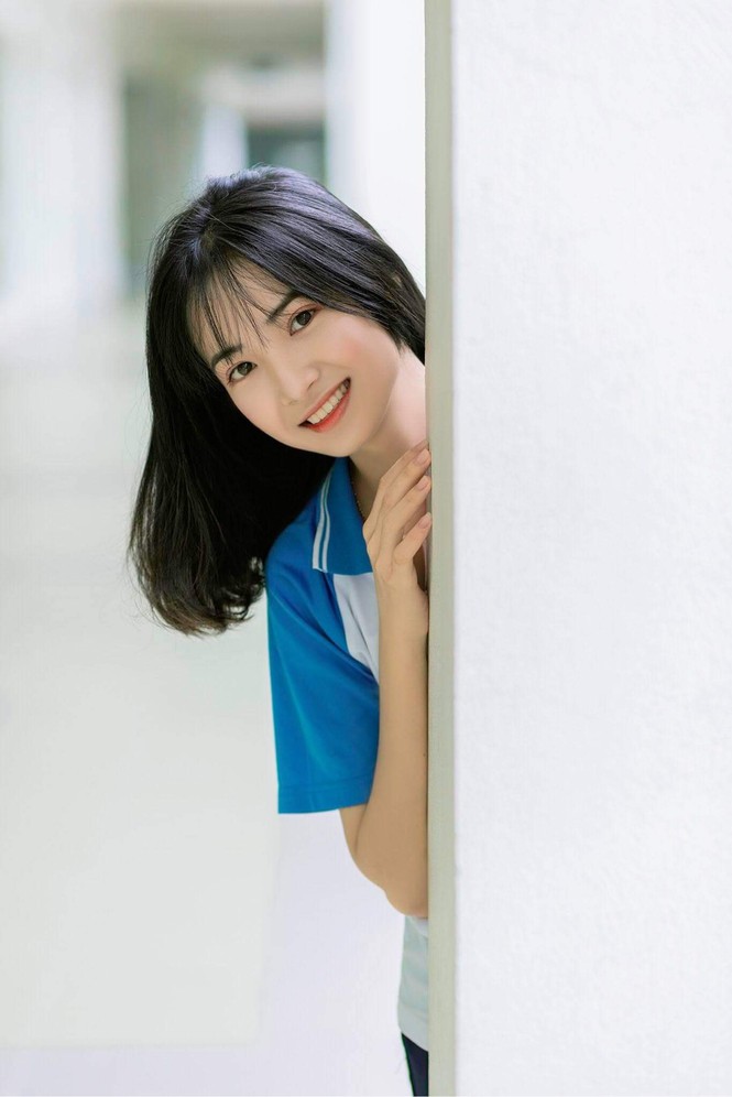 Vẻ đẹp trong veo tựa ‘nàng thơ’ của nữ sinh trường Cao đẳng Sư phạm Trung ương - ảnh 9