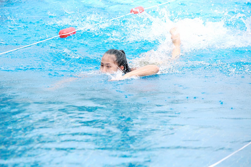 Thí sinh HHVN 2020 nóng bỏng với bikini trong phần thi bơi của 'Người đẹp Thể thao' - ảnh 9