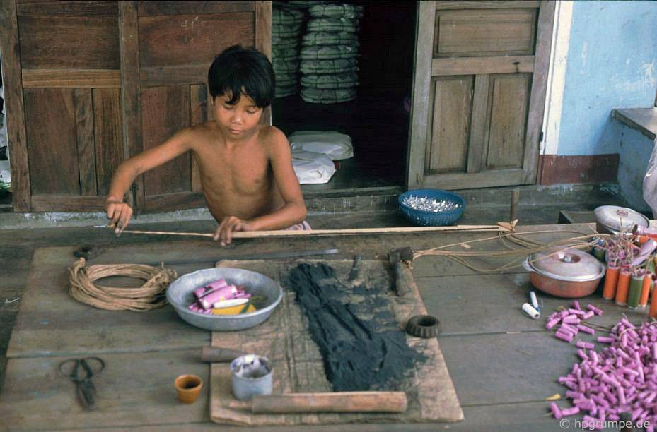 Nhung hinh anh kho quen ve Da Nang dau thap nien 1990-Hinh-10