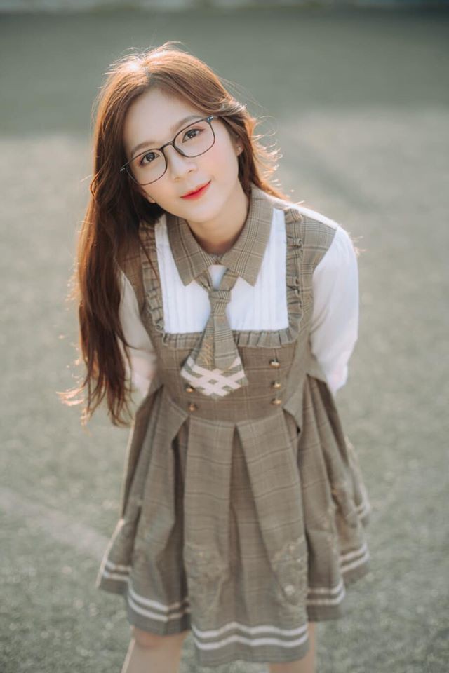 Hot girl Ha thanh trong “Nhung ngay khong quen” an mac nu tinh-Hinh-6