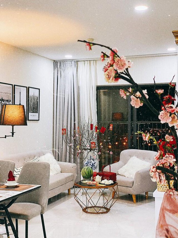 He lo can ho cao cap cua dien vien Hong Loan hen ho cau thu Tien Linh-Hinh-6