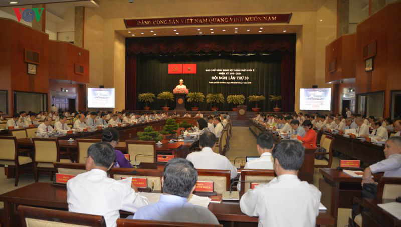 tp.hcm: bi thu quan, huyen phai vao cuoc xu ly trat tu xay dung hinh 2