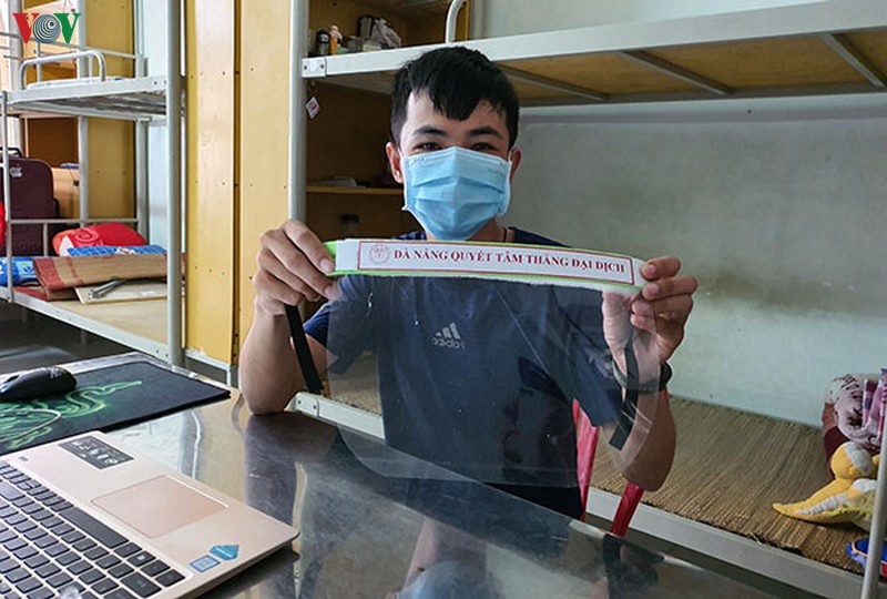 2.000 sinh vien o lai ky tuc xa, an my qua ngay giua tam dich covid-19 hinh 2