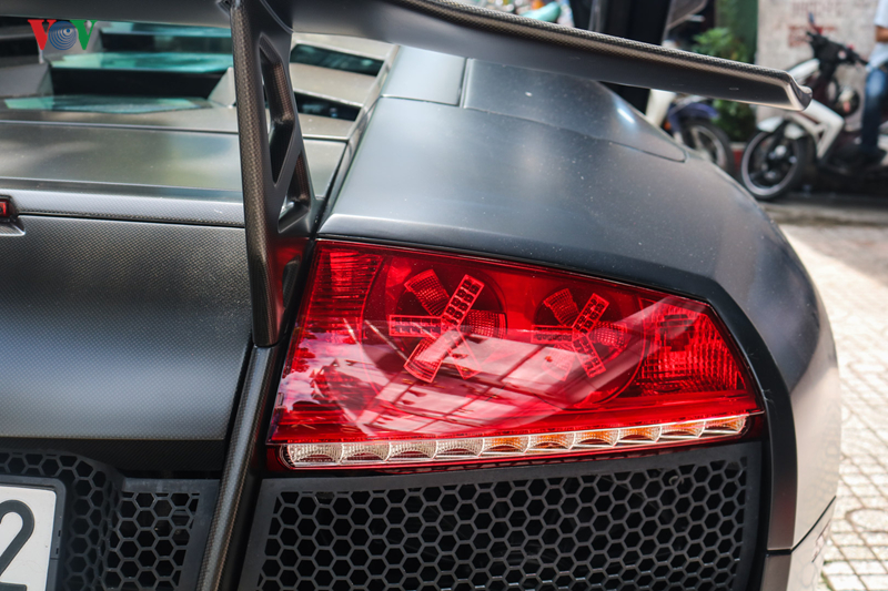 sieu xe trieu do lamborghini murcielago sv tai xuat duong pho sai gon hinh 9