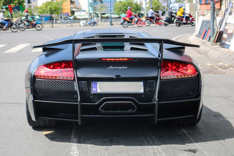 sieu xe trieu do lamborghini murcielago sv tai xuat duong pho sai gon hinh 5