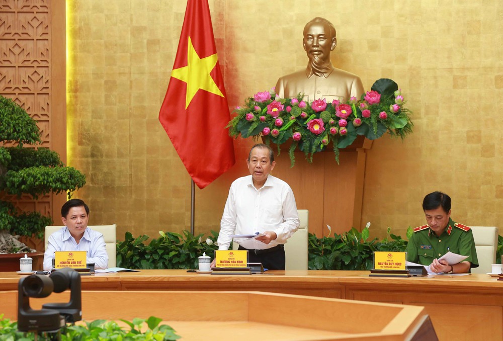 Nghe VietNamNet: Phó Thủ tướng Trương Hòa Bình: Xử lý nghiêm lái xe vi phạm về nồng độ cồn