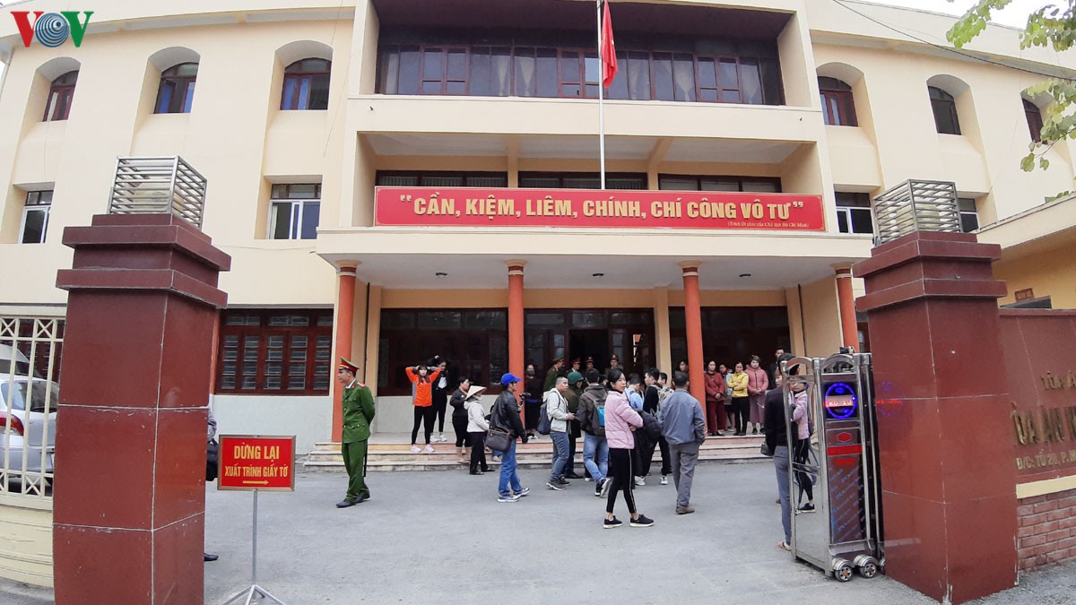 Nghe VietNamNet: Xét xử sơ thẩm vụ án sát hại nữ sinh giao gà từ ngày 26-28/12