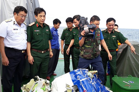 Tích cực tìm kiếm người bị nạn trên máy bay Casa 212 nhưng phải đảm bảo an toàn - ảnh 3