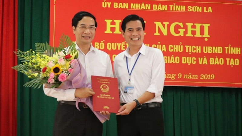ong hoang tien duc bi bai nhiem chuc danh uy vien ubnd tinh son la hinh 1