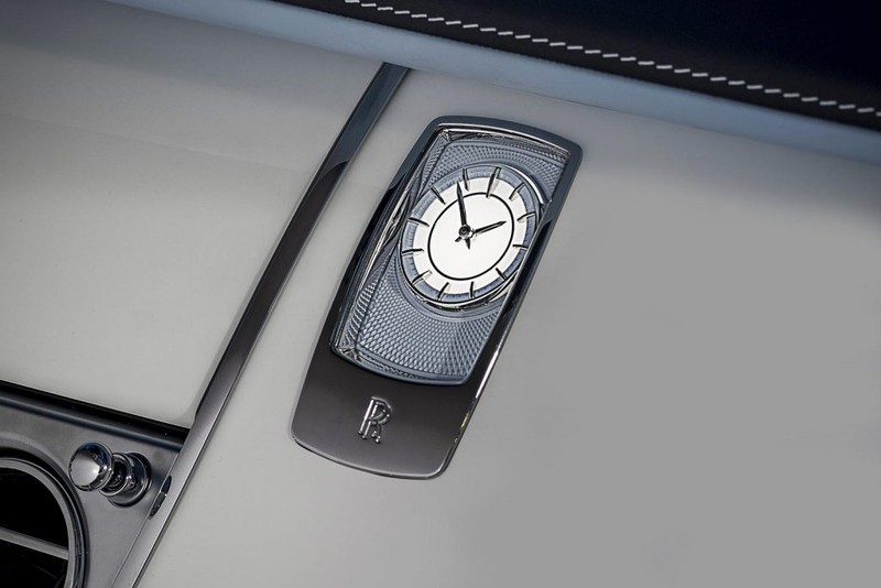 kham pha rolls-royce wraith voi noi that bau troi doc dao hinh 7