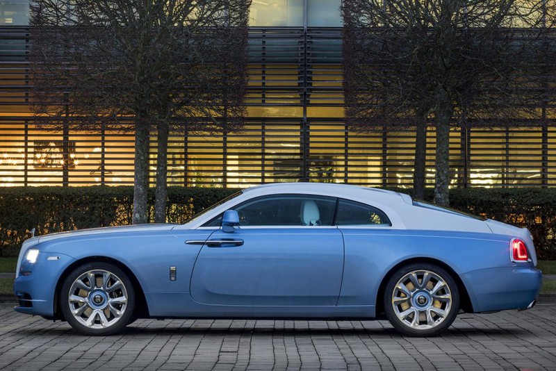 kham pha rolls-royce wraith voi noi that bau troi doc dao hinh 5